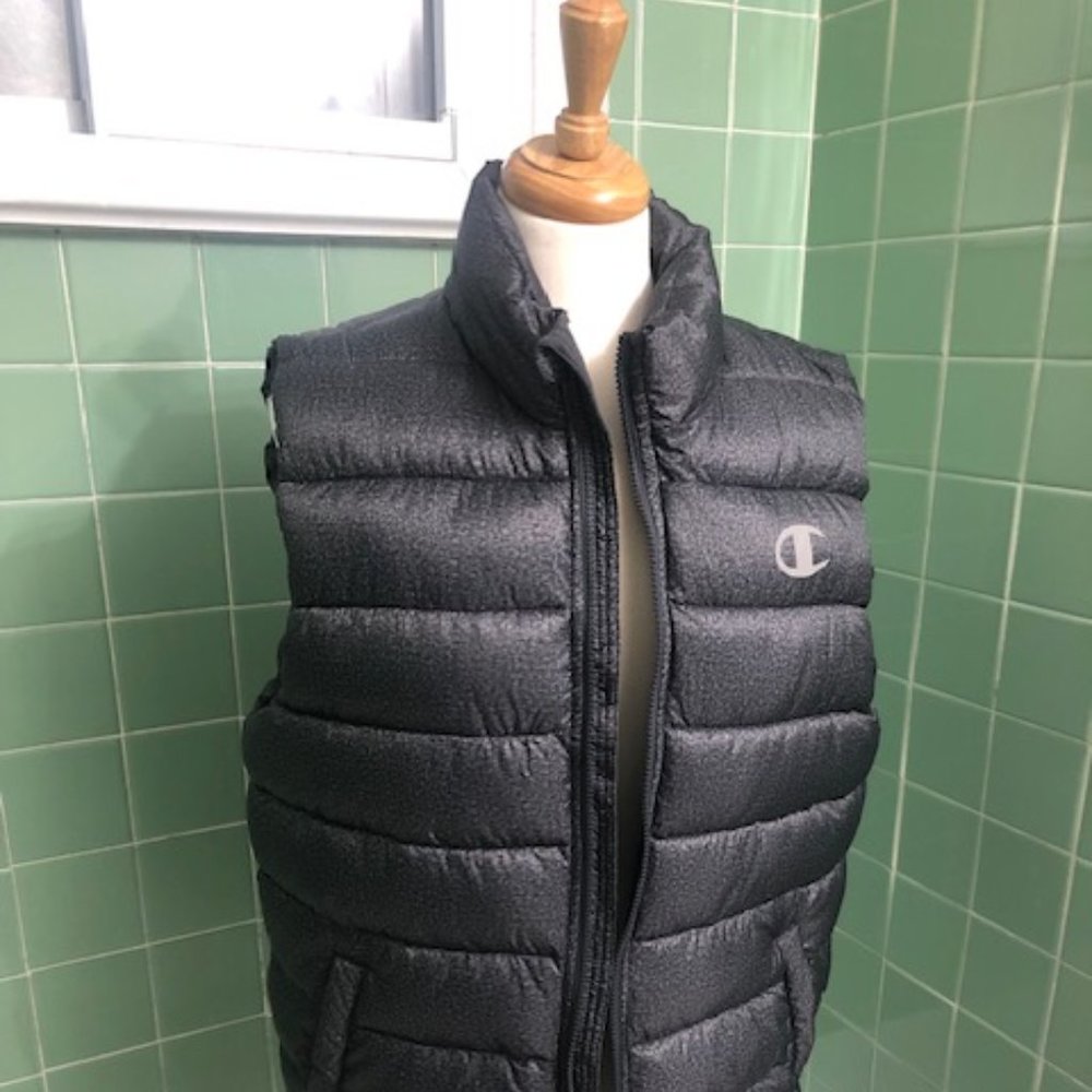NWT Champion Men's Puffer Vest M